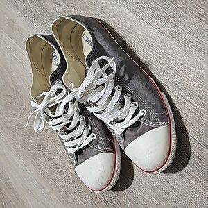 Grey canvas converse all star sz 9 men 11 women's